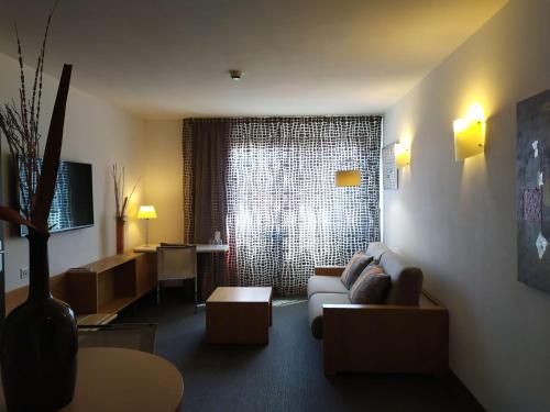 BEST WESTERN PREMIER Hôtel Vieux Port***