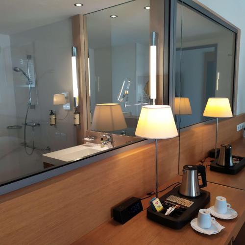 Best Western Premier Hotel Vieux-Port - image 3