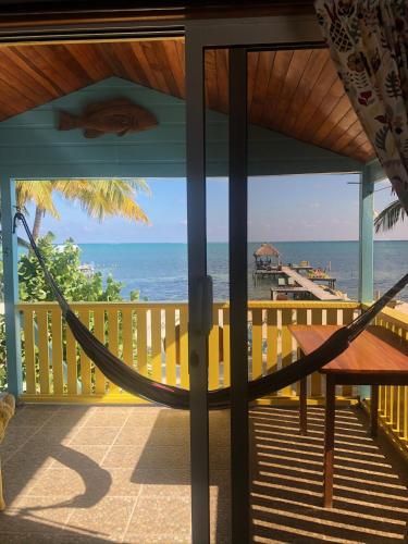 Colinda Cabanas in Caye Caulker