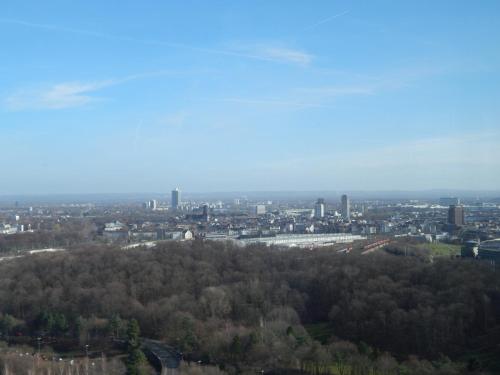 Studio-Apartment, zentral gelegen 1.2km von Neu-Ehrenfeld, Bilderstöckchen entfernt