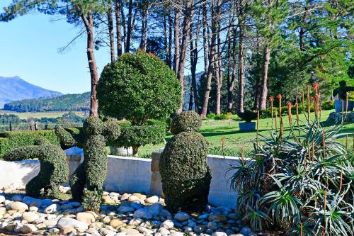 Topiary Wine Estate & Cottages