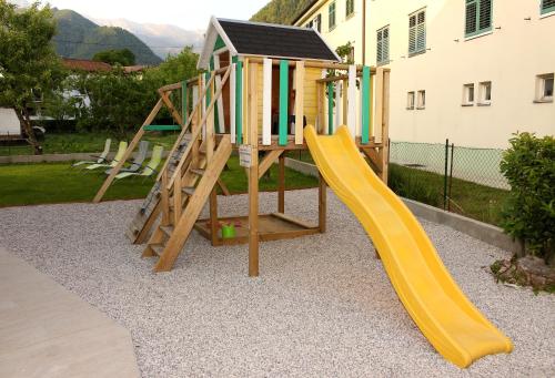 ملعب للأطفال, Apartment and room Anica in Tolmin