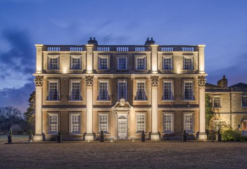 Hinwick House-Luxurious Country House & Estate gîte à louer Drayton Parslow Mound