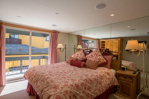 Creekside Vail Village by Vail Realty in Vail, USA