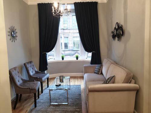 Modern Glasgow City Centre Apartment, Abington, Lanarkshire