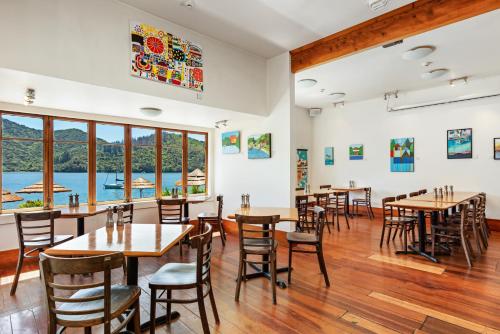 Restorāns, Lochmara Lodge - 20mins by boat from Picton in Lochmara Bay