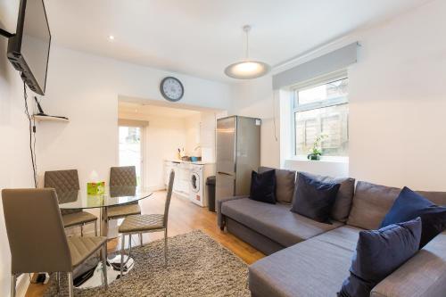 Cosy 2 Bed Apartments In Notting Hill