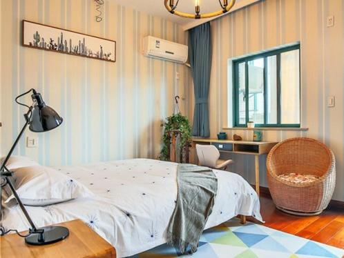 Apartment with Balcony room in Hangzhou Yuhang District ·Locals Apartment· Xixi Wetland ·00141260 Locals Apartment 00141260