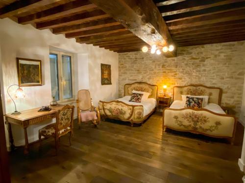 2 double beds