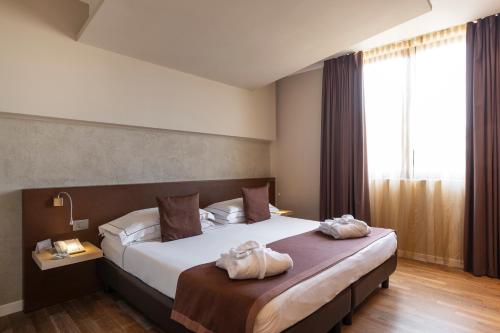 Superior Double Room Single Use (1 Adult)
