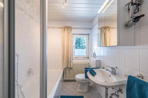 Bathroom, Ferienwohnung Selina in Taching am See