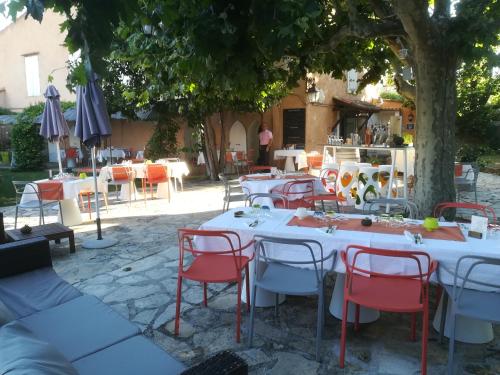 Auberge de la Cauquiere - image 3