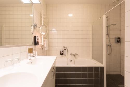 Strandhotel Westduin - image 5