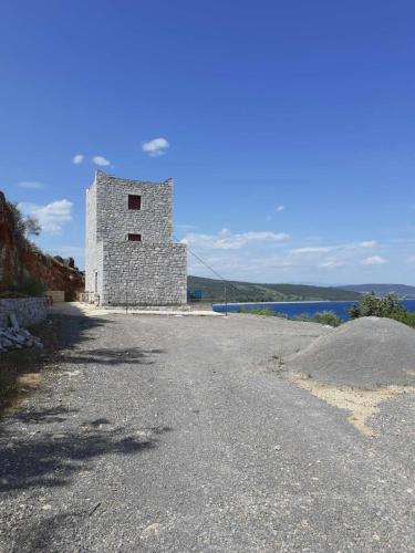 porto ageranos τριόροφος μανιάτικος πύργος με βραχυχρόνια μίσθωσης Καψοκολης Προκοπιος gîte à louer Kamares