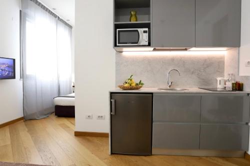 Palazzina B - Contemporary Studio - image 6