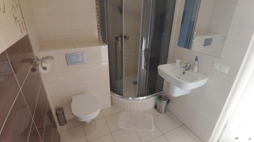 Hotel E7 - image 8