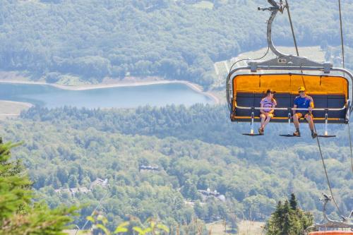 Mountain Lodge at Okemo-1Br Fireplace & Updated Kitchen condo in Ludlow, USA