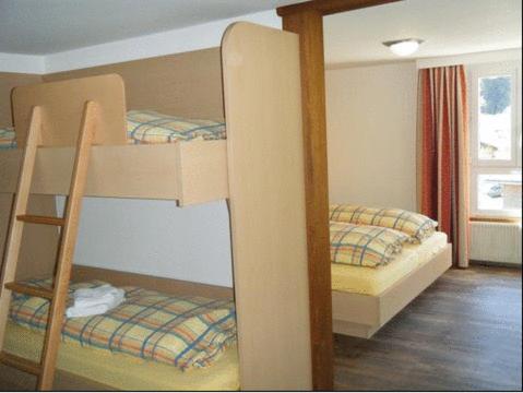 Hotel Des Alpes - image 2