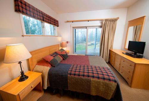 2Br Solitude -Ski-in, Ski-out Access to Promenade Trail condo in Ludlow, USA