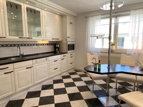 Kitchen, Apartmenthaus Sonnenblick in Binz - Parkplatz kostenlos in Ostseebad Binz