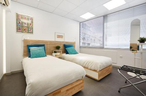 Chloe Boutique Apartments Apollo