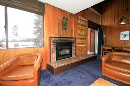 Mammoth Ski & Racquet Club #129 - image 6