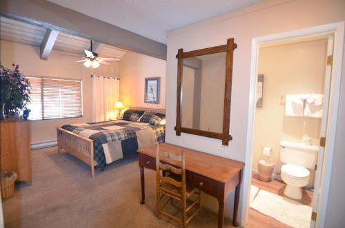 Mammoth Ski & Racquet Club #009 - image 3