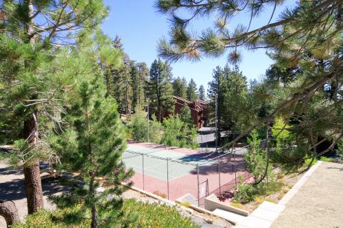 Mammoth Ski & Racquet Club #54 - image 3