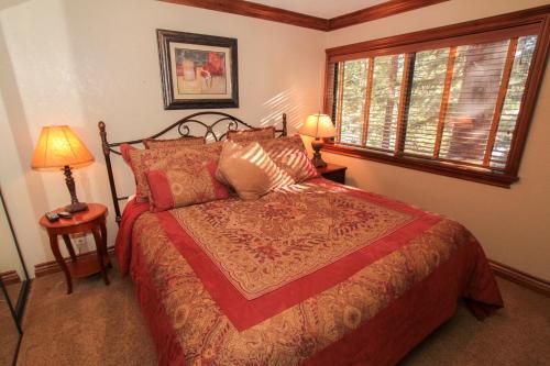Mammoth Ski & Racquet Club #34 - image 7