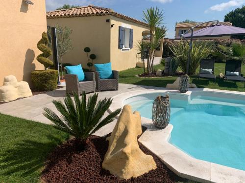 Le Petit Mas des Lavandins gîte à louer Golf International de Pont Royal