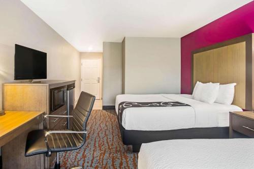 La Quinta by Wyndham Fort Smith - image 7