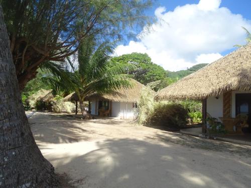 โรงแรมอาเทียปิติ ไรอาที (Hôtel Atiapiti Raiatea) in โอโป