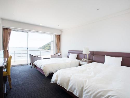 Diamond Setouchi Marine Hotel Diamond Setouchi Marine Hotel is conveniently located in the popular Tamano area. The property has everything you need for a comfortable stay. Facilities like 24-hour front desk, luggage storage, news