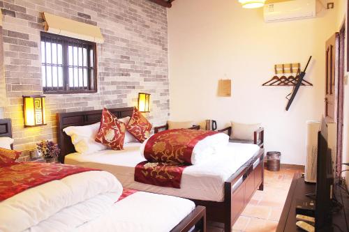 Yingbin Inn