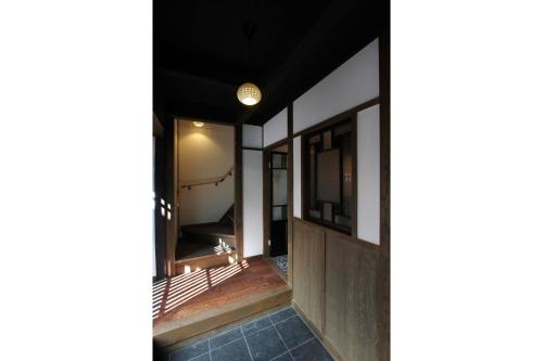 Japanese-Style Townhouse image 10