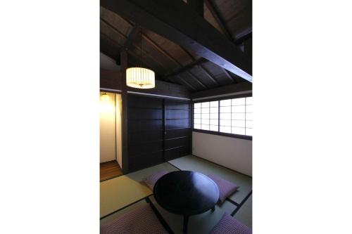 Japanese-Style Townhouse image 7
