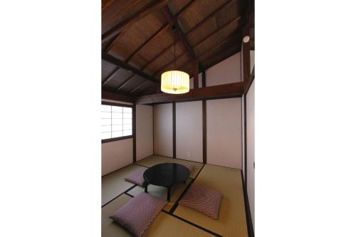Japanese-Style Townhouse image 6