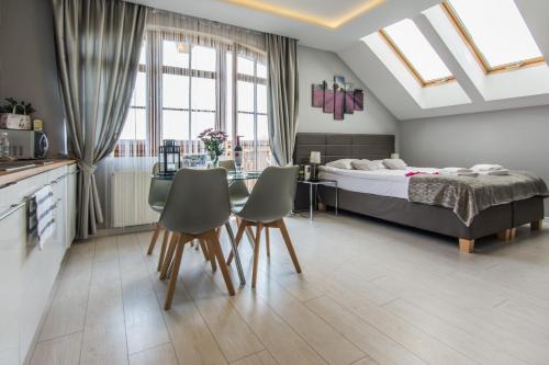 Apartamenty hoteLOVE z biokominkiem na Skale - image 2