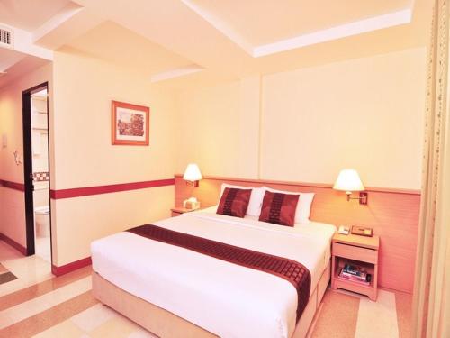 1 queen bed
