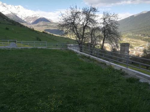 Valodia Guest House In Mestia