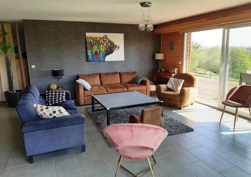 La villa vallée gîte à louer La lande St Leger