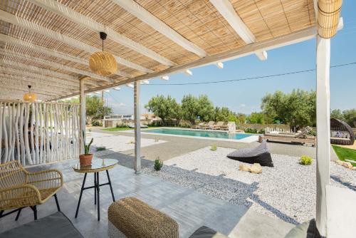 "Four Olives" Luxury Rooms, Afitos #FeelsLikeHome 5