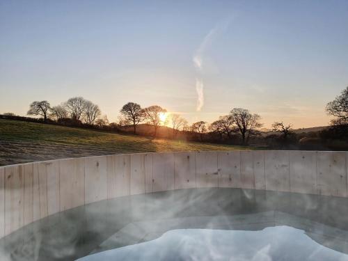 Honey Stars & Embers Glamping, Grampound, Cornwall
