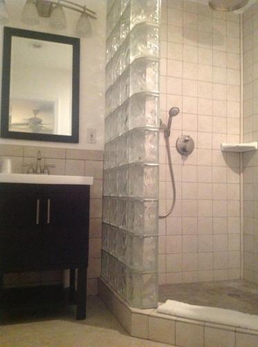 Coral Reef Guesthouse - 화장실