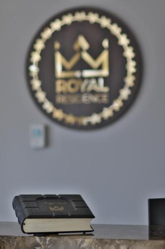 Royal Residence - image 4
