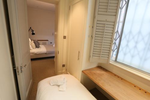 Flower Market Suites - image 4
