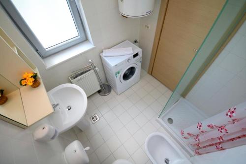 Deluxe Apartment image 6