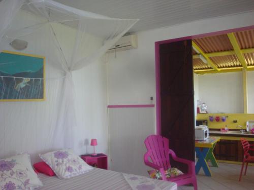 ESCALE CREOLE in 浩特漁村