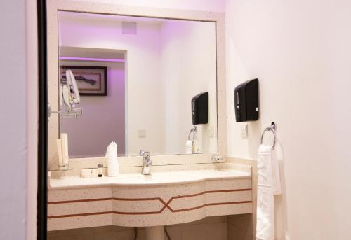 Bathroom, Jazan Inn Hotel in Jazan