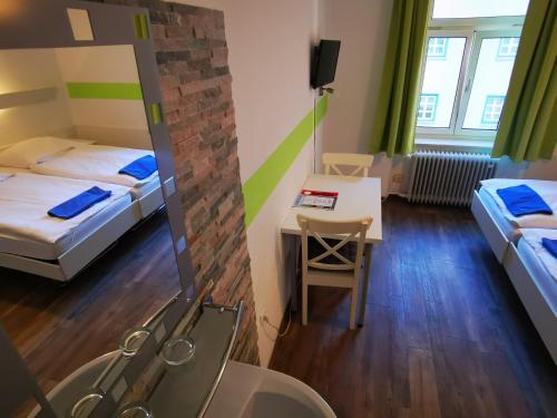 City Hostel - image 14